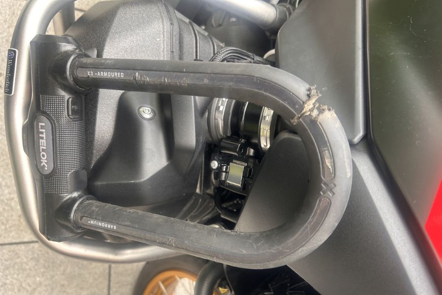 LITELOK X3 Saves BMW R1300GS in Swansea #126